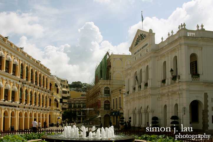 photograph of senado square in macau